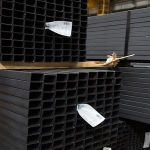 Труба стальная прямоугольная 100x40x4 мм 30ХГСА ГОСТ 8645-68
