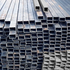Труба стальная прямоугольная 100x20x1,5 мм Ст10 ТУ 14-105-566-93